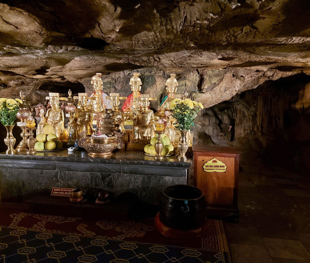 Bai Dinh cave temple - Tricksfortrips