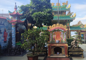 Dinh Ba Thuy Long Thanh Mau Temple - TricksForTrips