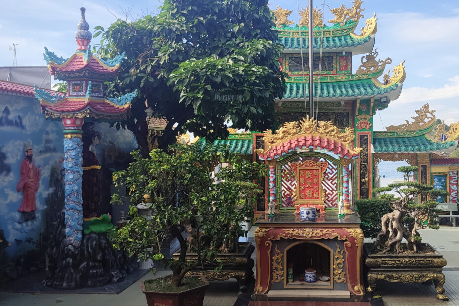 Dinh Ba Thuy Long Thanh Mau Temple - TricksForTrips