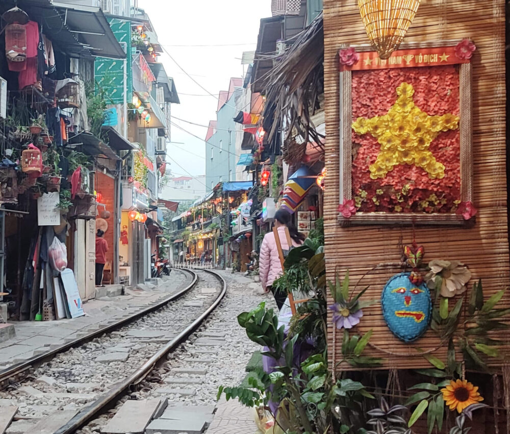 train street hanoi day flag - TricksForTrips