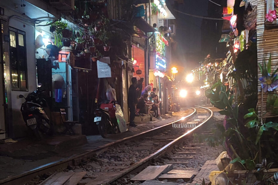 train street hanoi - TricksForTrips