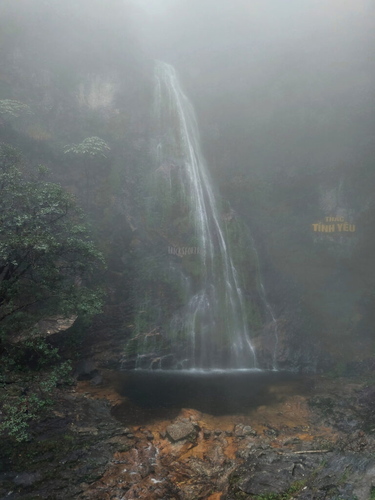 Love waterfall SaPa - TricksForTrips