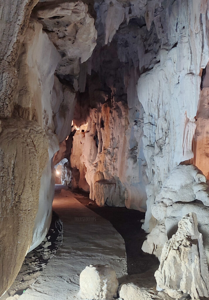 Trung Trang cave - TricksForTrips