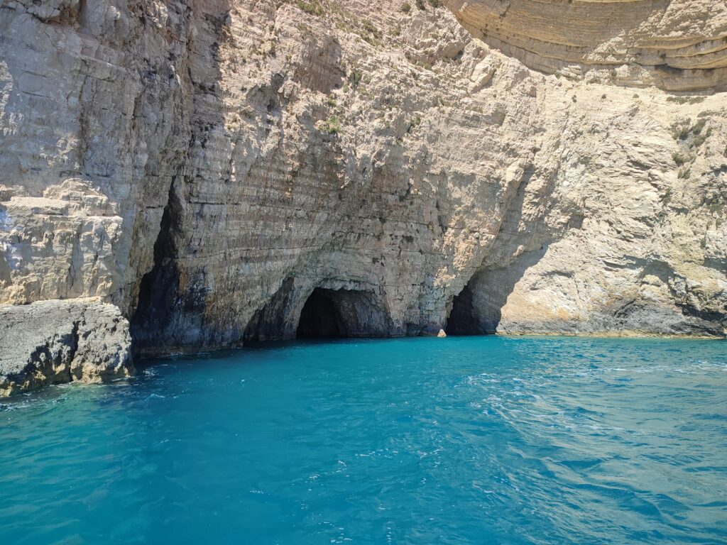 Keri caves Zakynthos - TricksForTrips