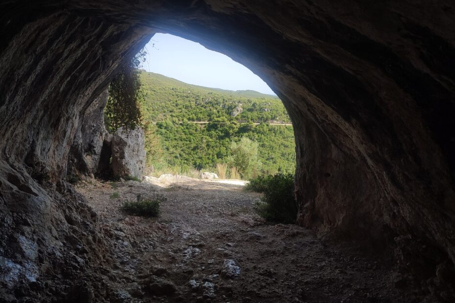 Damianos cave Zakynthos - TricksForTrips